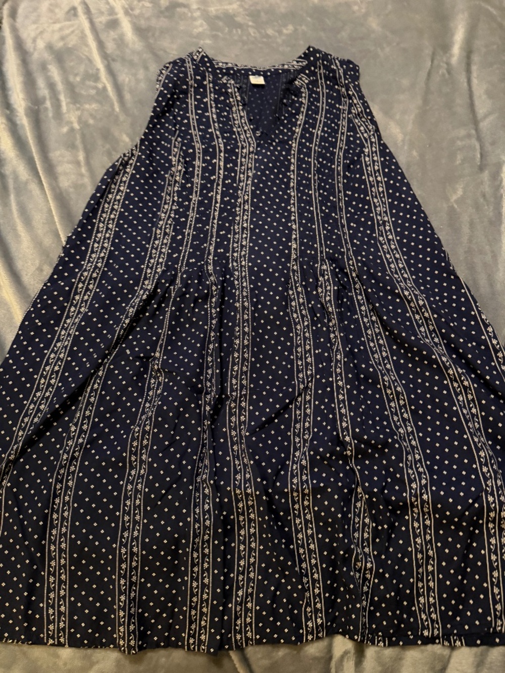 Old Navy Navy Floral Pin-Tuck Sleeveless Swing Dress Large